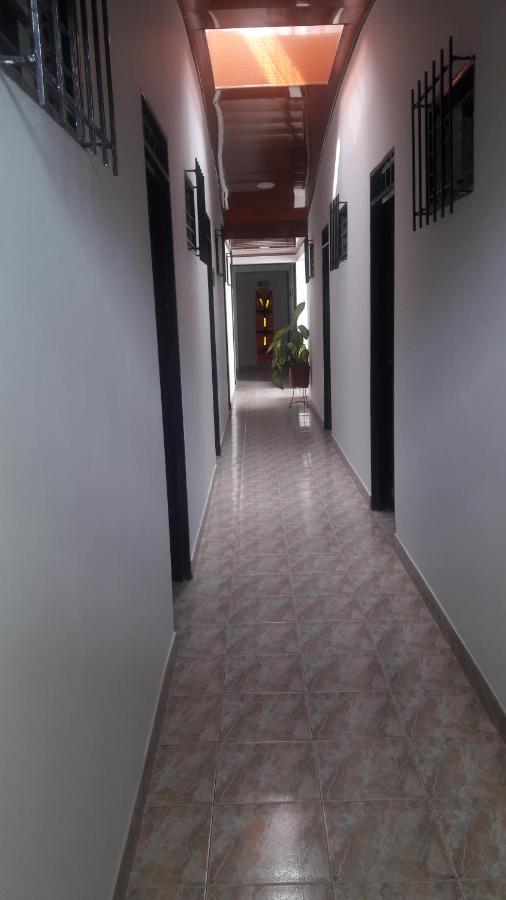Hospedaje Santa Bárbara Buga Exterior foto